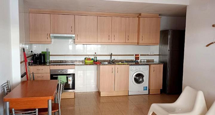 실세스 Habitacion En Piso Compartido Cerca De Playa 아파트 외부 사진
