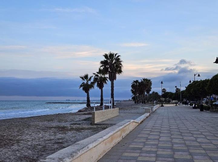 실세스 Habitacion En Piso Compartido Cerca De Playa 아파트 외부 사진